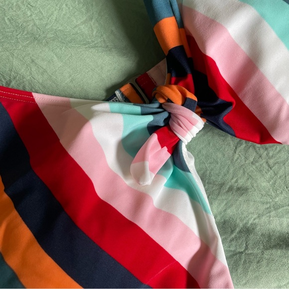 Hollister One-Piece Swimsuit - Picture 4 of 8